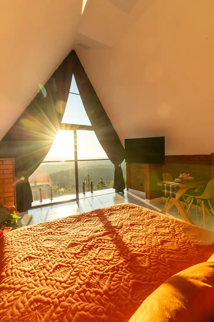 Quarto com cama de casal